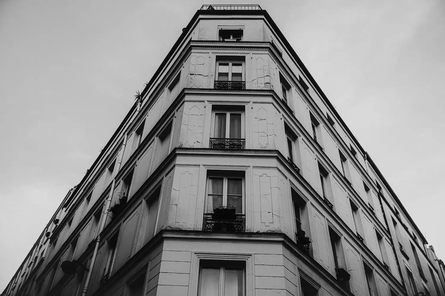 Paris in Monochorme
